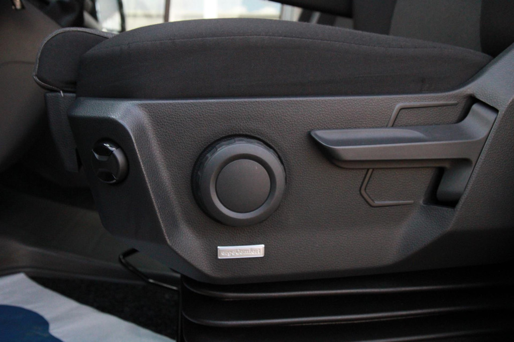 Volkswagen Crafter 35 2.0 TDI L3H2 / App connect / Gev. Stoel / Cruise / dealer onderhouden 15