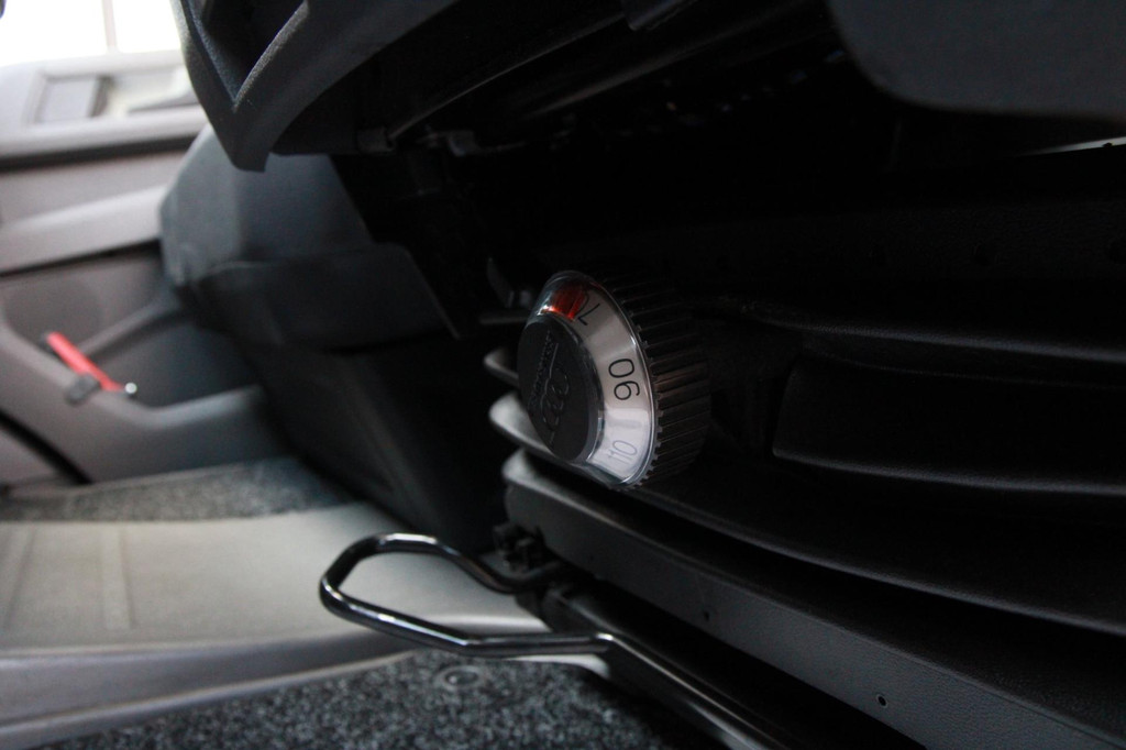 Volkswagen Crafter 35 2.0 TDI L3H2 / App connect / Gev. Stoel / Cruise / dealer onderhouden 17