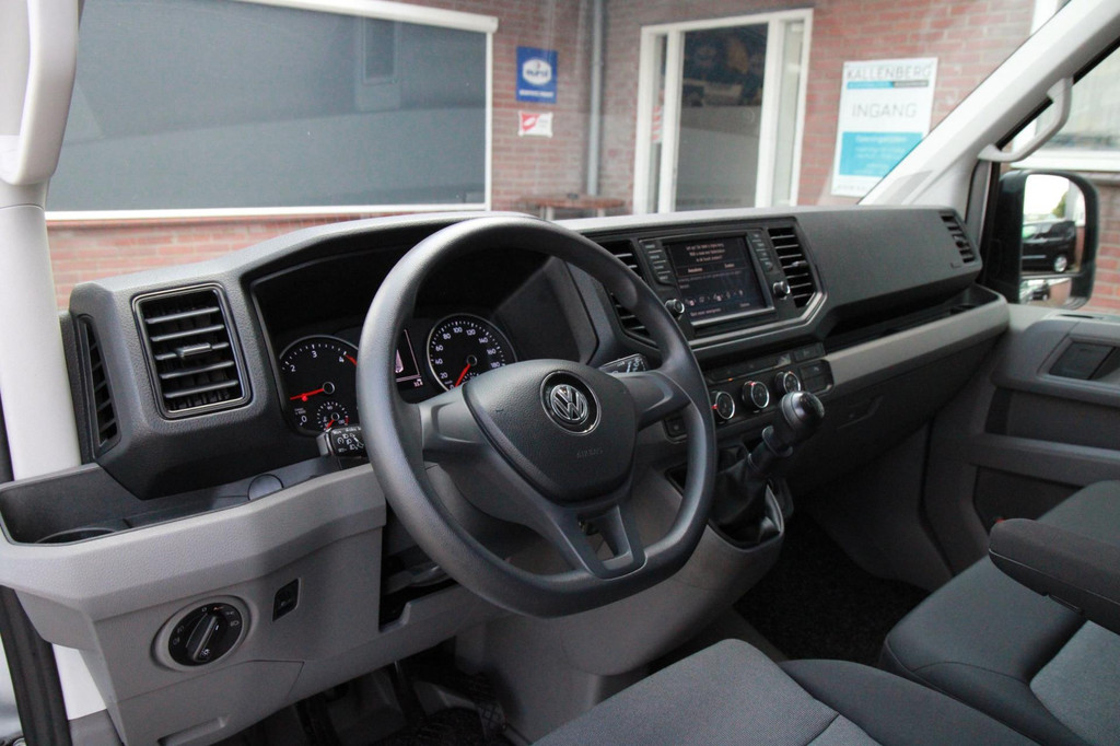 Volkswagen Crafter 35 2.0 TDI L3H2 / App connect / Gev. Stoel / Cruise / dealer onderhouden 18