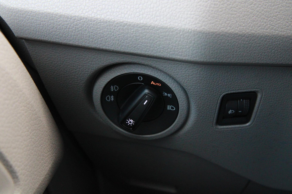 Volkswagen Crafter 35 2.0 TDI L3H2 / App connect / Gev. Stoel / Cruise / dealer onderhouden 19