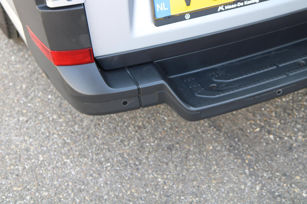 Volkswagen Crafter 35 2.0 TDI L3H2 / App connect / Gev. Stoel / dealer onderhouden 11