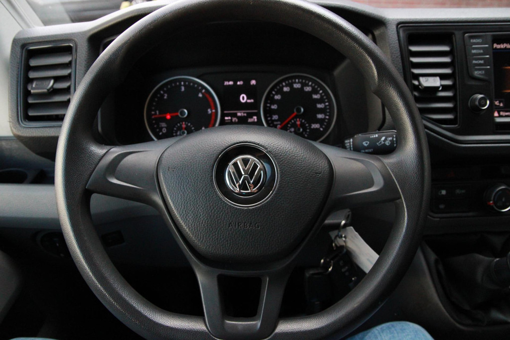 Volkswagen Crafter 35 2.0 TDI L3H2 / App connect / Gev. Stoel / dealer onderhouden 17