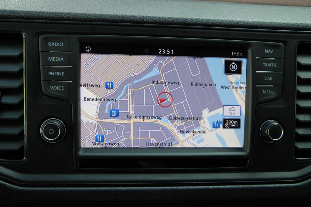 Volkswagen Crafter 35 2.0 TDI L3H2 / App connect / Gev. Stoel / dealer onderhouden 18