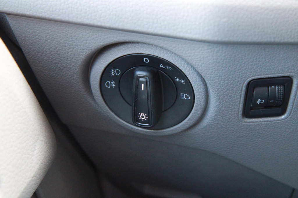 Volkswagen Crafter 35 2.0 TDI L3H2 / App connect / Gev. Stoel / dealer onderhouden 20