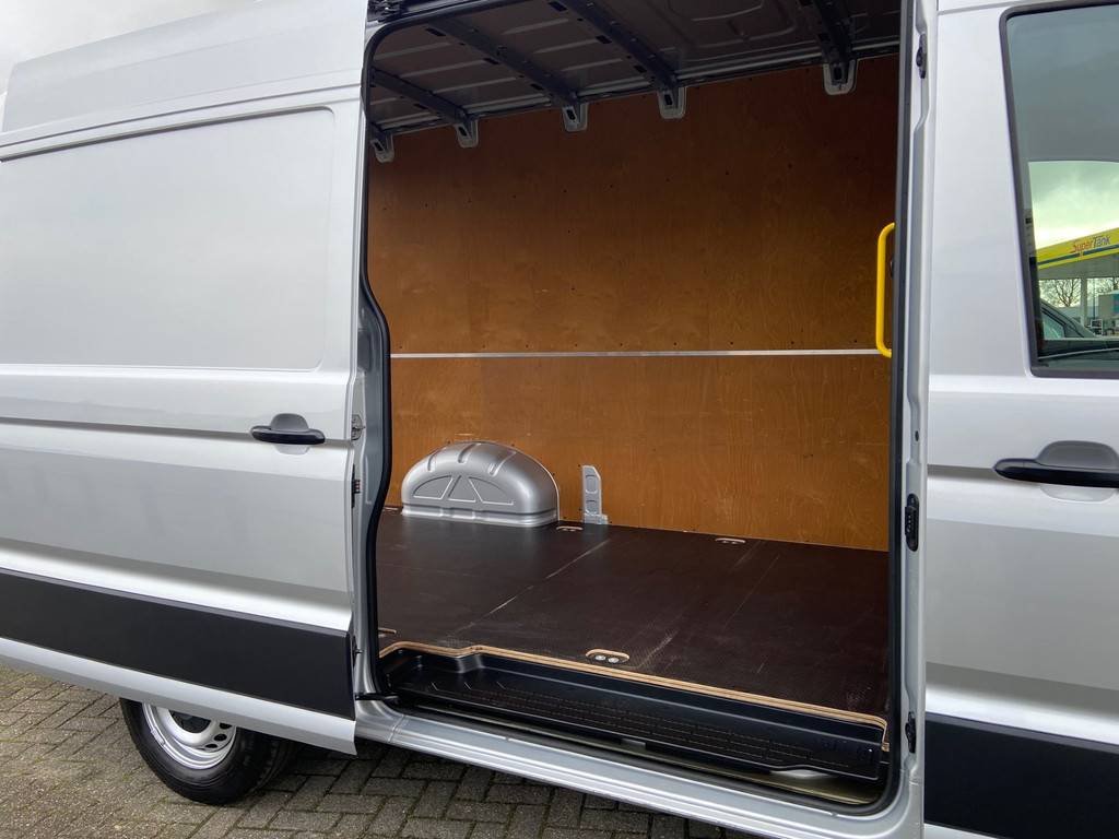 Volkswagen Crafter 35 2.0 TDI L3H3 177pk | Highline | Automaat | 3.0T Trekhaak 7