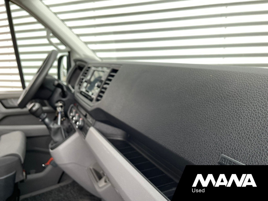 Volkswagen Crafter 35 2.0TDI L3H3 Airco Cruise Ergo comfort Camera PDC 21