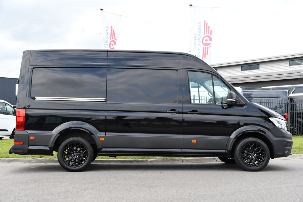 Volkswagen Crafter 35 2.0 TDI L3H3 Black Edition Adaptieve Cruise, Camera, Carplay, 177pk, Automaat, LED, Stoelverwarming, Multimedia, BOM VOL! 10
