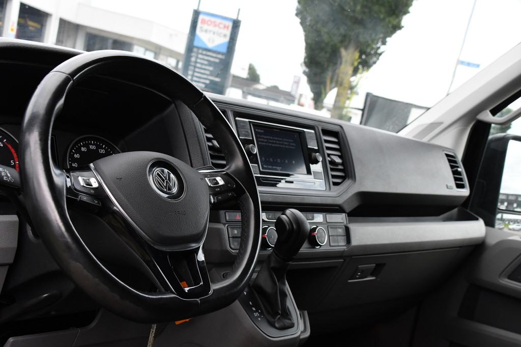 Volkswagen Crafter 35 2.0 TDI L3H3 Black Edition Adaptieve Cruise, Camera, Carplay, 177pk, Automaat, LED, Stoelverwarming, Multimedia, BOM VOL! 12