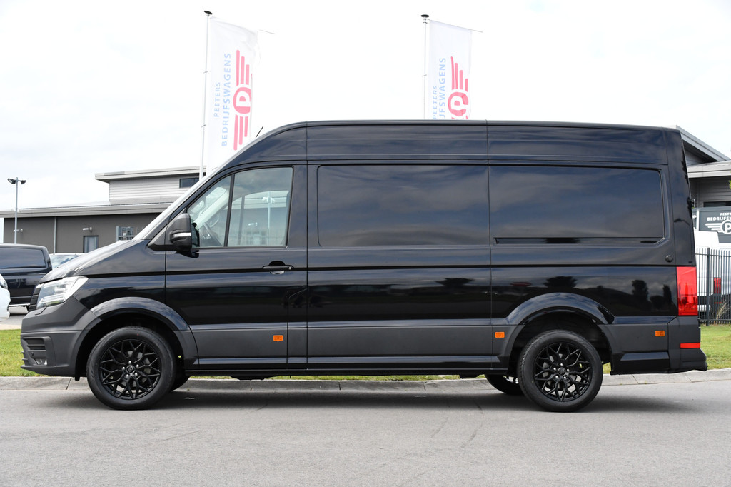 Volkswagen Crafter 35 2.0 TDI L3H3 Black Edition Adaptieve Cruise, Camera, Carplay, 177pk, Automaat, LED, Stoelverwarming, Multimedia, BOM VOL! 9
