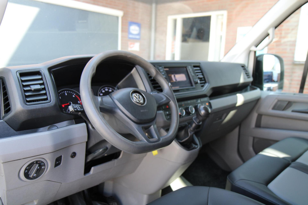 Volkswagen Crafter 35 2.0 TDI L3H3 Comfort / Navi / App connect / cruise / 3 zits / PDC 2X 15