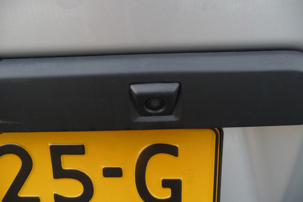 Volkswagen Crafter 35 2.0 TDI L3H3 Comfortline voorheen L2H2 FWD 140 pk 12-23 trekhaak 3000kg 14