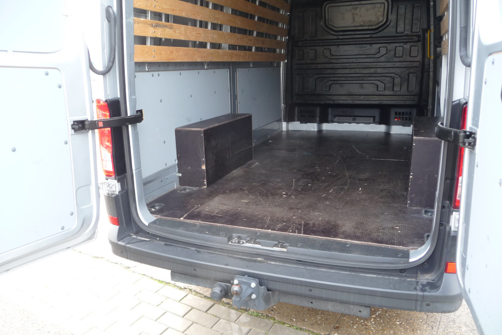 Volkswagen Crafter 35 2.0 TDI L3H3 Comfortline voorheen L2H2 FWD 140 pk 12-23 trekhaak 3000kg 15