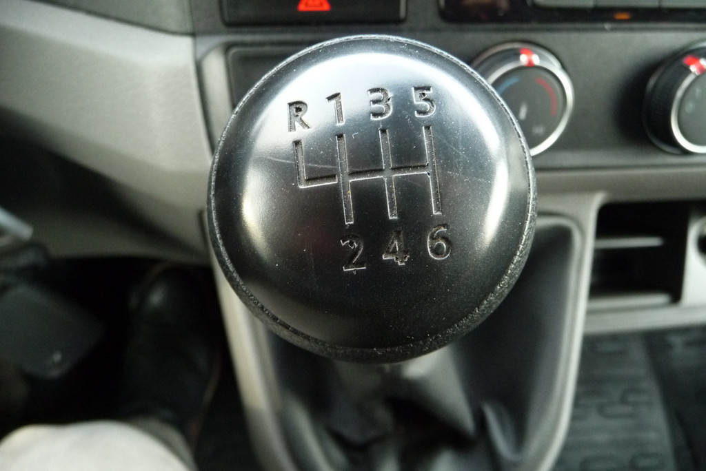 Volkswagen Crafter 35 2.0 TDI L3H3 Comfortline voorheen L2H2 FWD 140 pk 12-23 trekhaak 3000kg 8