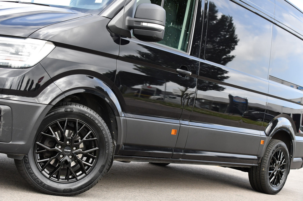 Volkswagen Crafter 35 2.0 TDI L3H3 Highline Black Edition Camera, Cruise, Carplay, Sensoren, Automaat, 140pk, Multimedia, LED, Uniek! 9