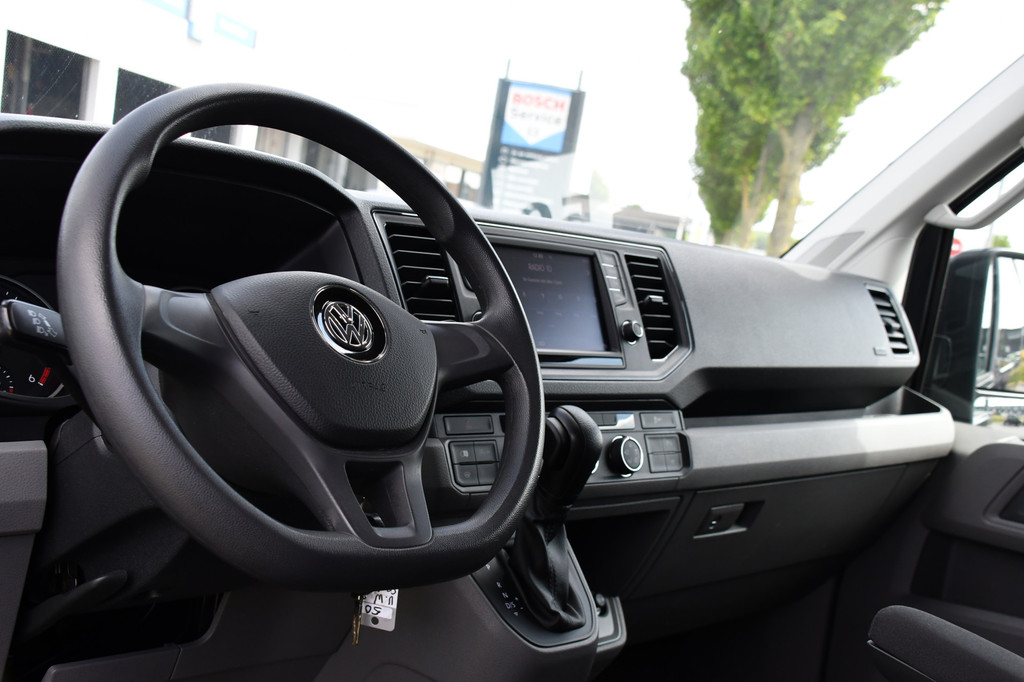 Volkswagen Crafter 35 2.0 TDI L3H3 Highline Camera, Carplay, LED, 140pk, Automaat, Voorruit verwarming, Uniek! 14