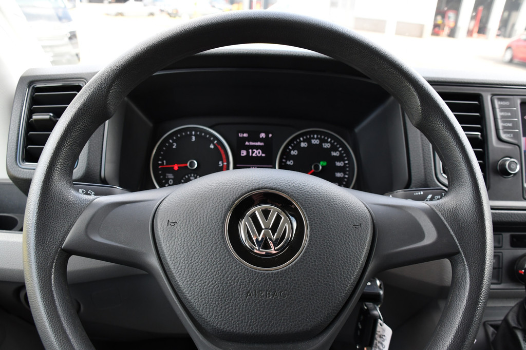 Volkswagen Crafter 35 2.0 TDI L3H3 Highline Camera, Carplay, LED, 140pk, Automaat, Voorruit verwarming, Uniek! 16