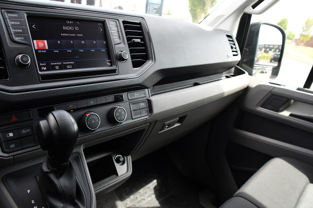 Volkswagen Crafter 35 2.0 TDI L3H3 Highline Camera, Carplay, LED, 140pk, Automaat, Voorruit verwarming, Uniek! 18