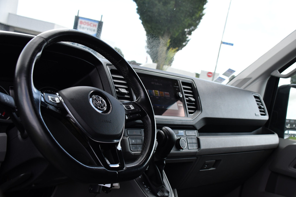 Volkswagen Crafter 35 2.0 TDI L3H3 Highline PB Edition Cruise, Camera, Carplay, 177pk, LED, Automaat, Leder, Multimedia, Uniek! 12