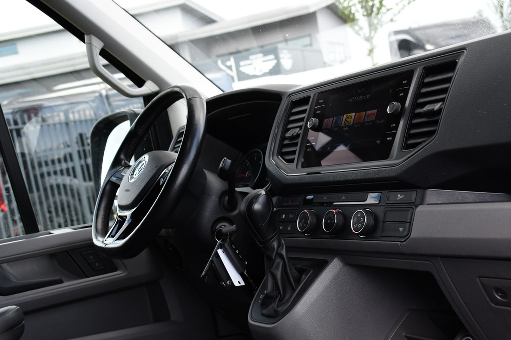 Volkswagen Crafter 35 2.0 TDI L3H3 Highline PB Edition Cruise, Camera, Carplay, 177pk, LED, Automaat, Leder, Multimedia, Uniek! 14