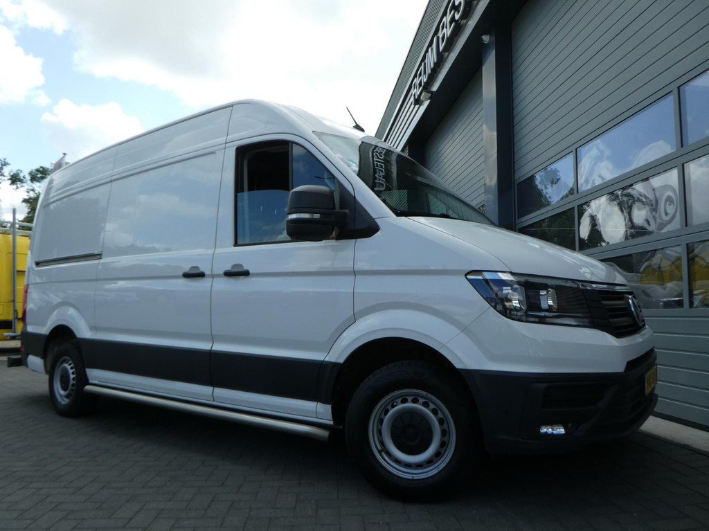 Volkswagen Crafter 35 2.0 TDI L3H3 (L2H2) Airco, Camera, Trekhaak, 18