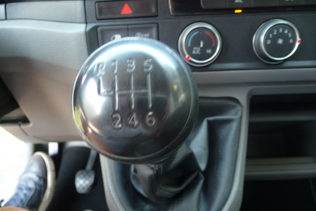 Volkswagen Crafter 35 2.0 TDI L3H3 Trendline voorheen L2H2 trekhaak 3000kg, 140 pk E6 carplay 11-2019 13