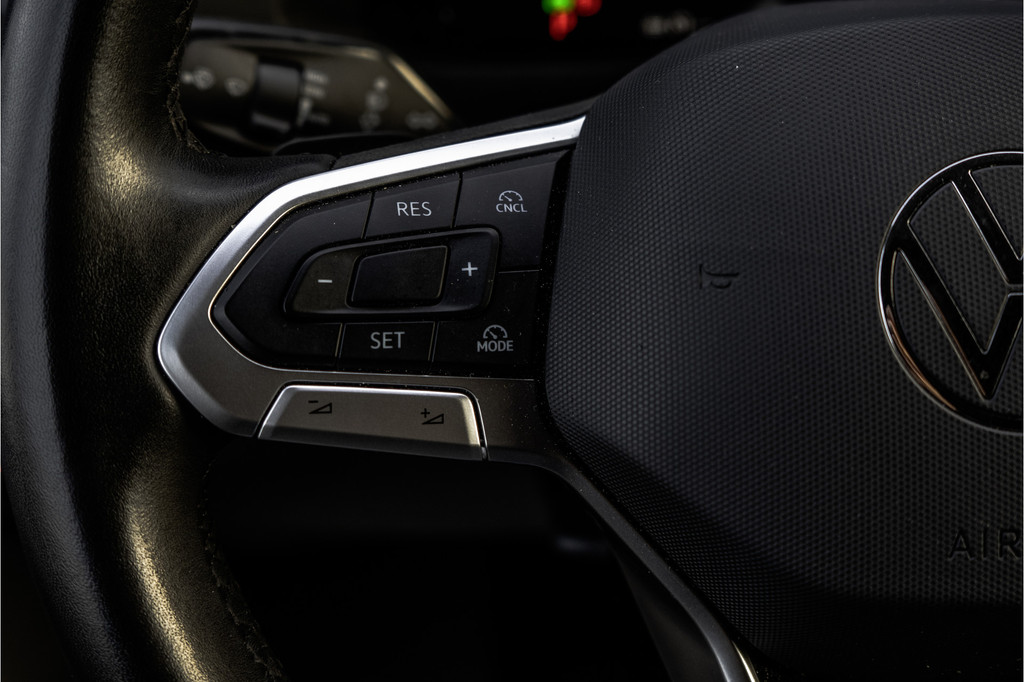 Volkswagen Crafter 35 2.0 TDI L4H3 | 177PK | Automaat | NW Interieur | Navi | Camera | Carplay 16