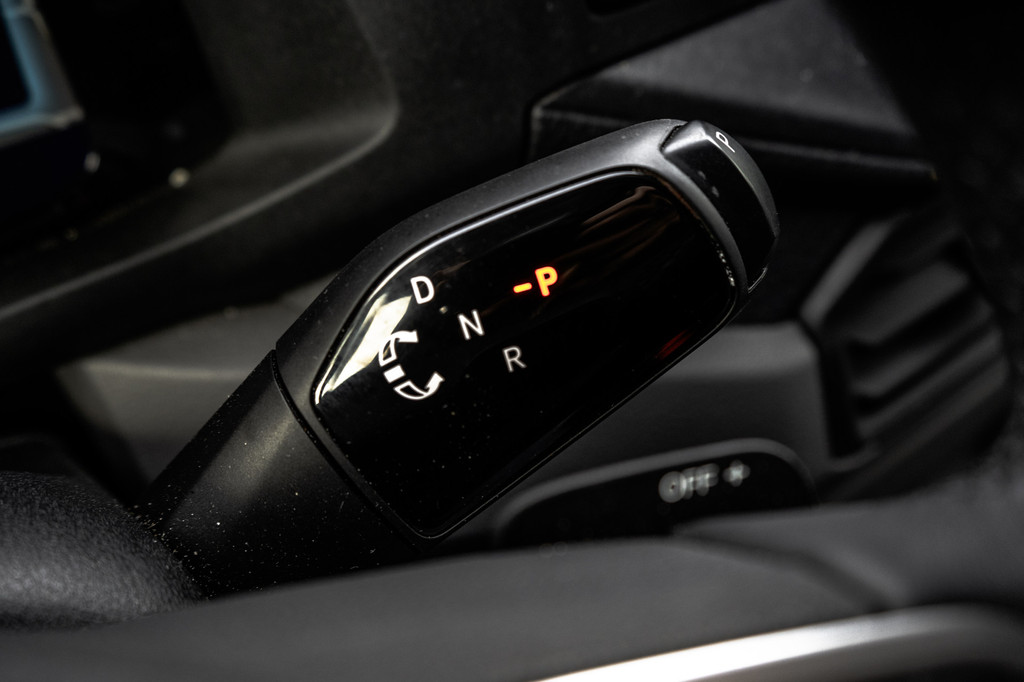 Volkswagen Crafter 35 2.0 TDI L4H3 | 177PK | Automaat | NW Interieur | Navi | Camera | Carplay 19