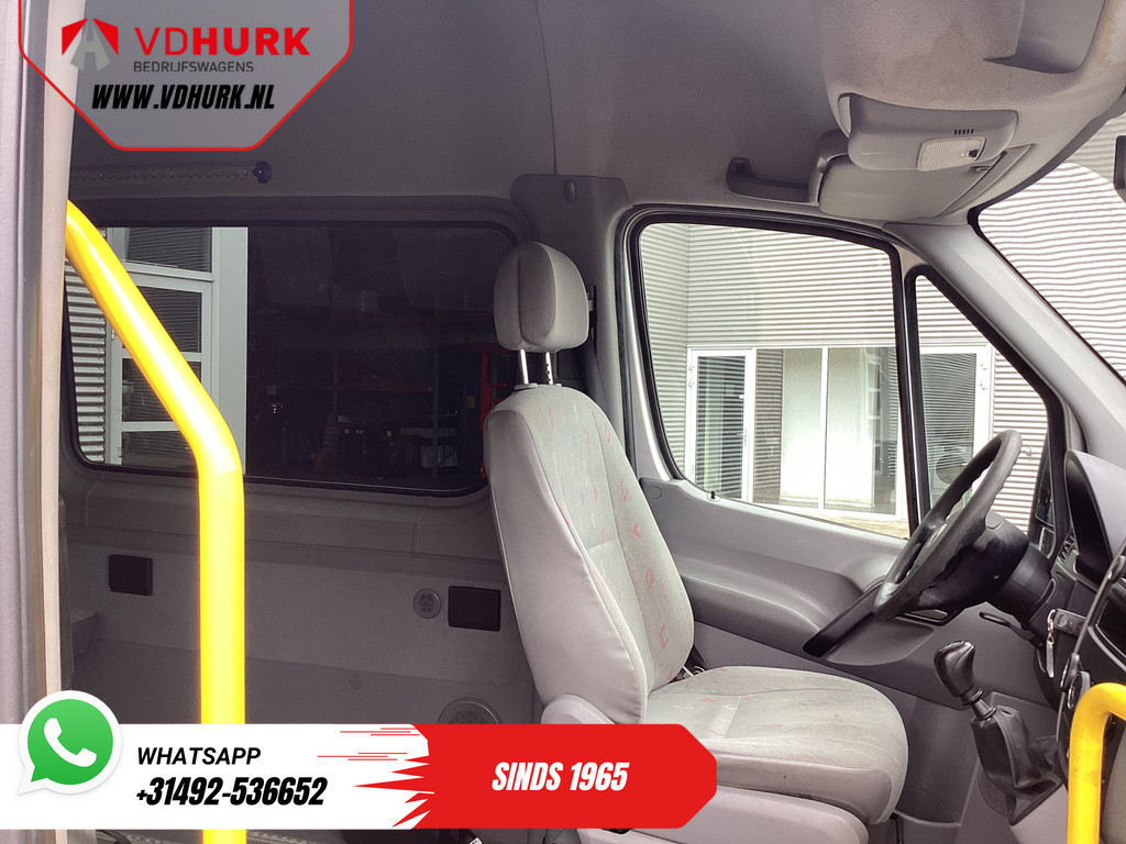 Volkswagen Crafter 35 2.5 TDI L2H2 MARGE EXPORT ONLY NL Auto/ APK 7-2026/ 5 Zyl./ Combi/ 9 Persoons/ Kombi/ 9P/ Sidebars/ Airco/ Rolstoellift 11