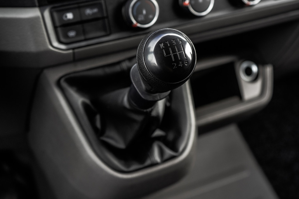 Volkswagen Crafter 35 TDI | L3H2 | CarPlay | Navi | Cruise | Airco | PDC | Euro 6 18