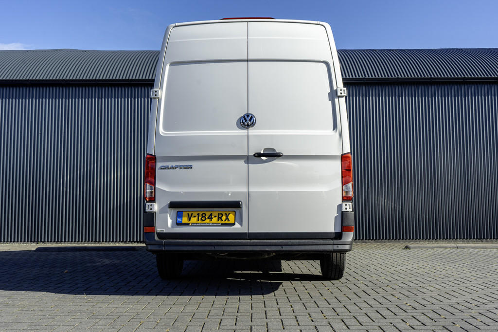 Volkswagen Crafter 35 TDI | L3H3 | CarPlay | Navi | 3T Trekgewicht | Cruise | Airco | PDC | Euro 6 8