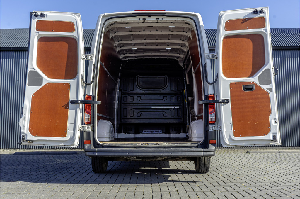 Volkswagen Crafter 35 TDI | L3H3 | CarPlay | Navi | 3T Trekgewicht | Cruise | Airco | PDC | Euro 6 9
