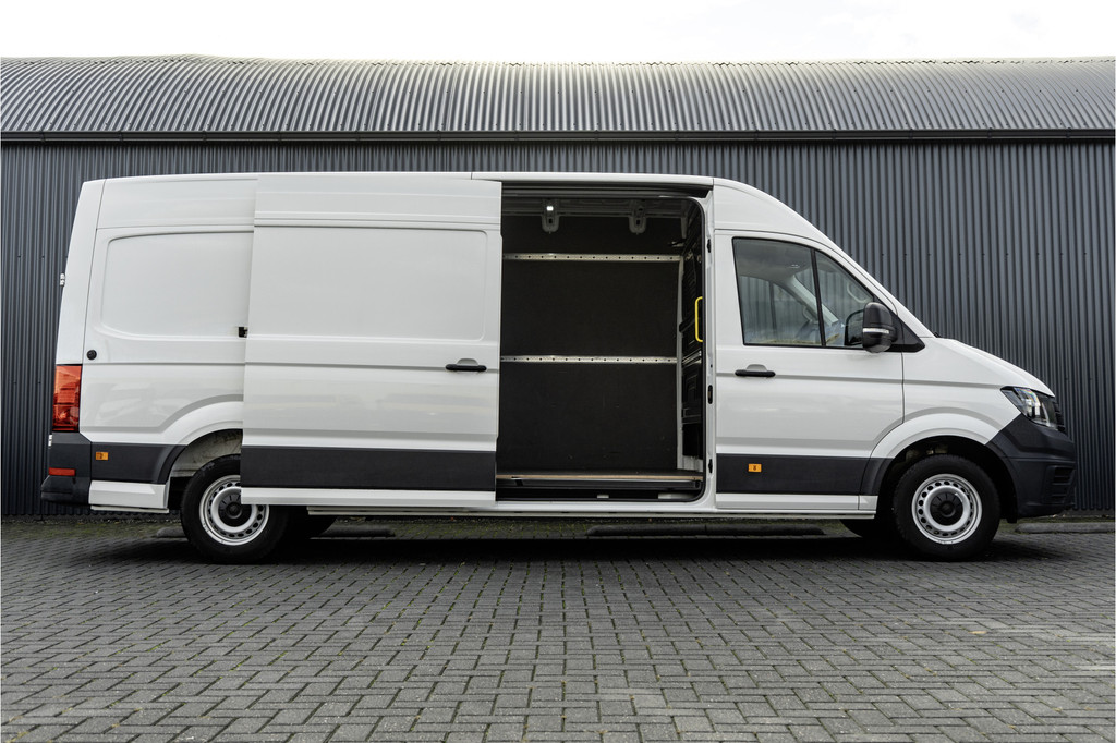 Volkswagen Crafter 35 TDI | L4H3 | NW Model | 140PK | Camera | CarPlay | Navigatie | Climate | PDC | Euro 6 7