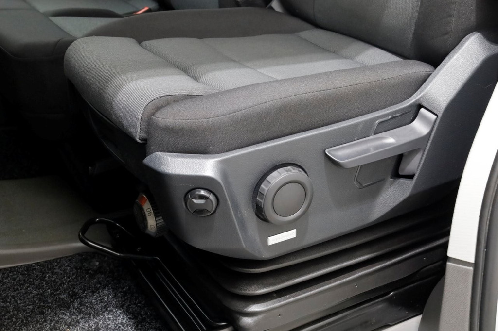 Volkswagen Crafter 50 2.0 TDI 177pk XL Bakwagen met laadklep 1000kg en zijdeur L455cm 03-2022 17