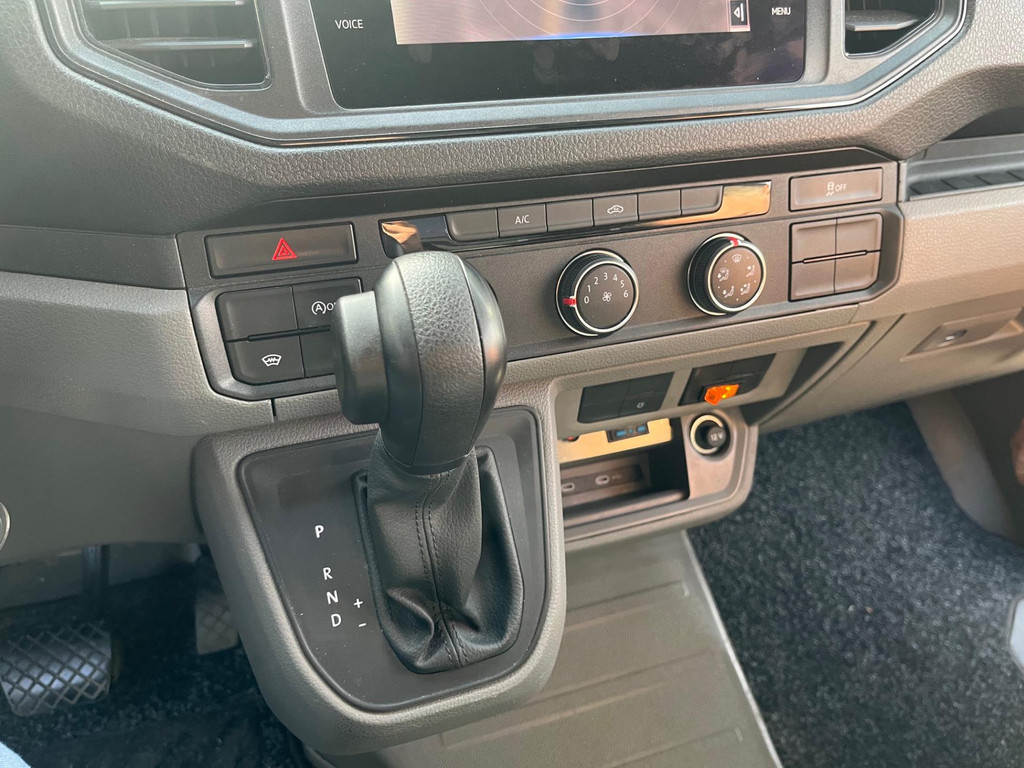 Volkswagen Crafter 50 2.0 TDI L5 Automaat / Oprijwagen / Ambulance / 3 ton laadvermogen / Tijhof 11