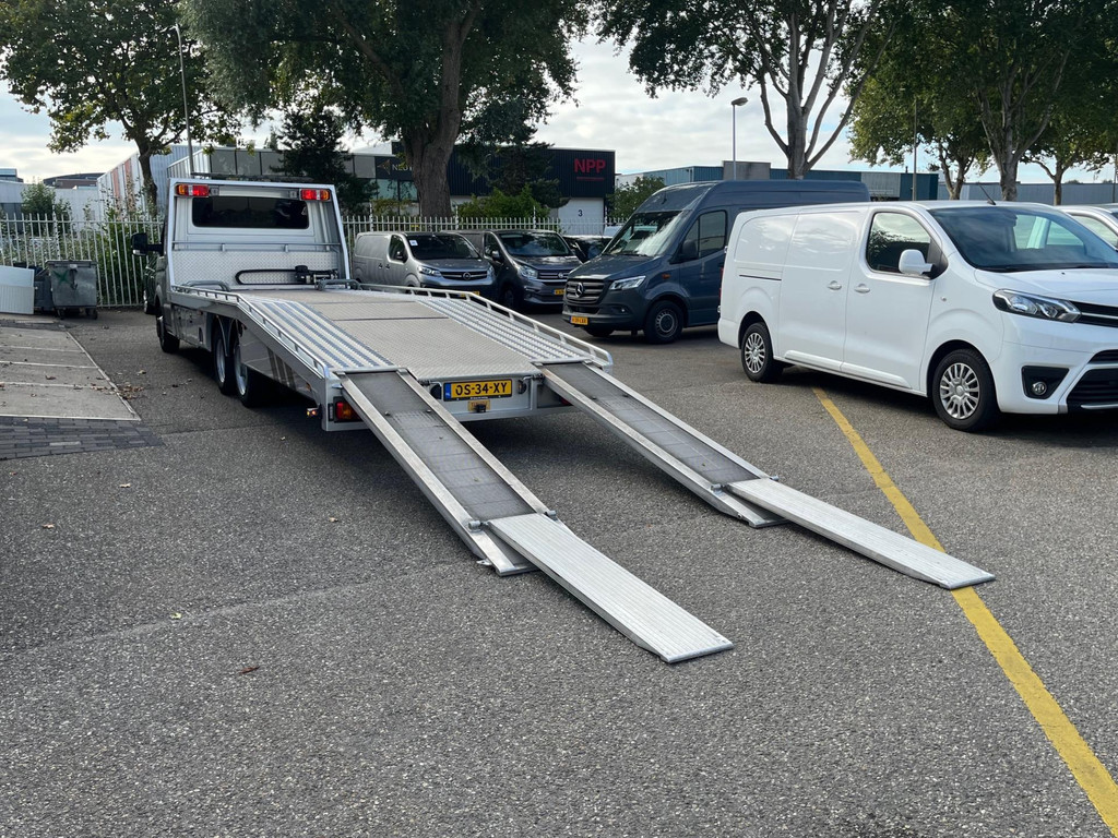 Volkswagen Crafter 50 2.0 TDI L5 Automaat / Oprijwagen / Ambulance / 3 ton laadvermogen / Tijhof 16