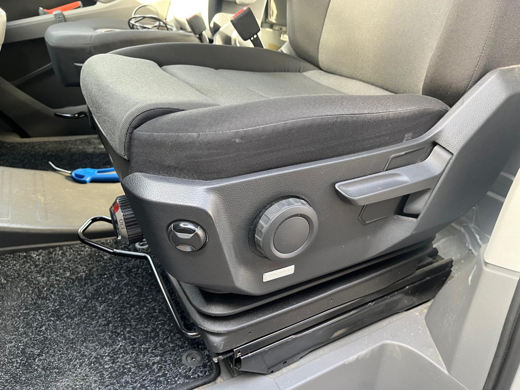 Volkswagen Crafter 50 2.0 TDI L5 Automaat / Oprijwagen / Ambulance / 3 ton laadvermogen / Tijhof 8