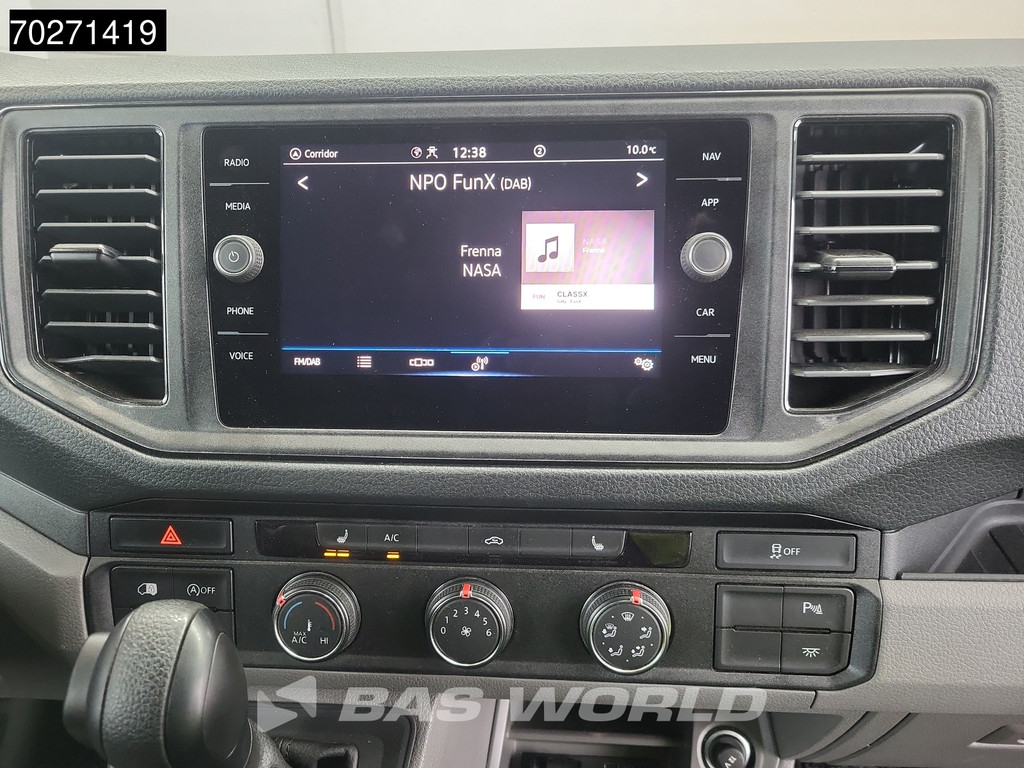 Volkswagen Crafter 140pk Automaat L3H2 Navi Camera Airco Cruise L2H1 10m3 Airco Cruise control 10