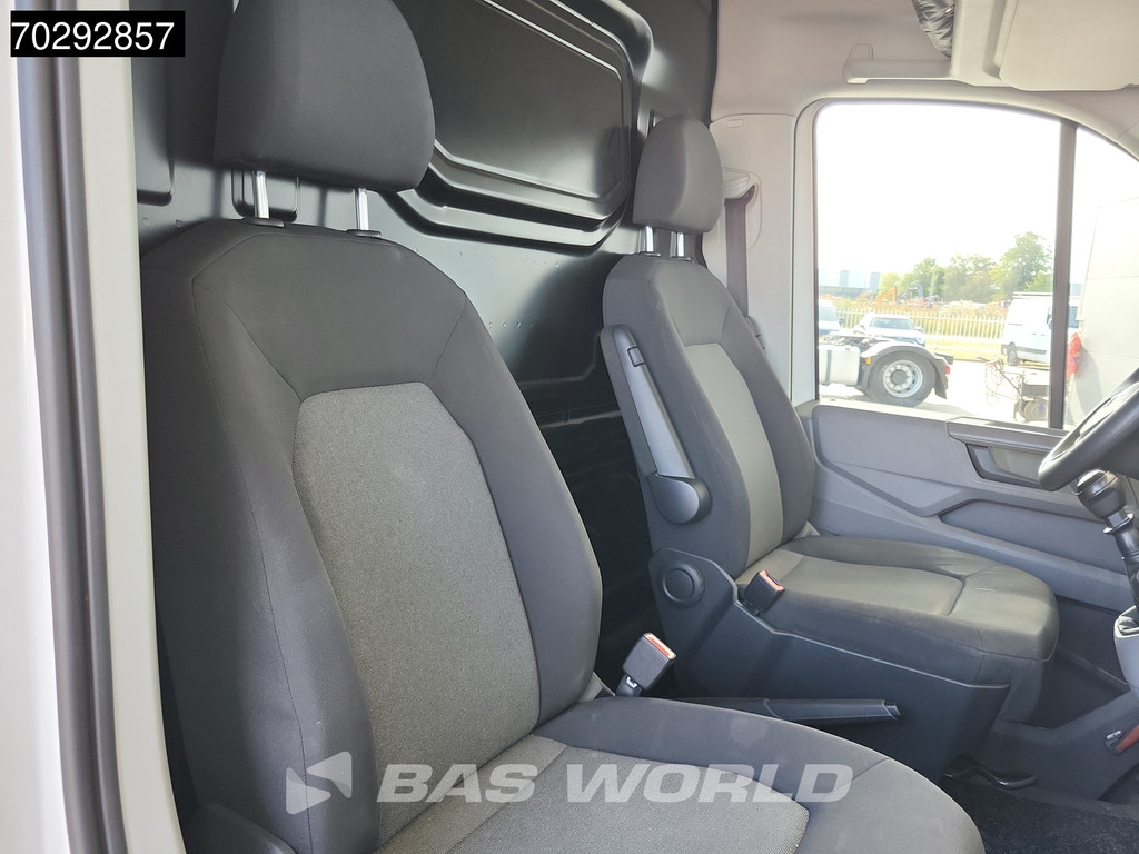 Volkswagen Crafter 140pk L3H3 Veba Box Navi Airco Cruise Parkeersensoren Euro6 APK 08-2026 L2H2 12m3 Airco Cruise control 14