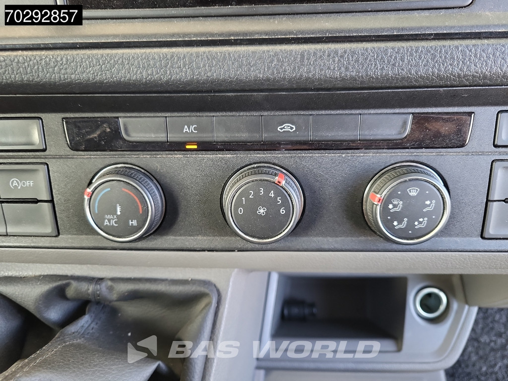 Volkswagen Crafter 140pk L3H3 Veba Box Navi Airco Cruise Parkeersensoren Euro6 APK 08-2026 L2H2 12m3 Airco Cruise control 17