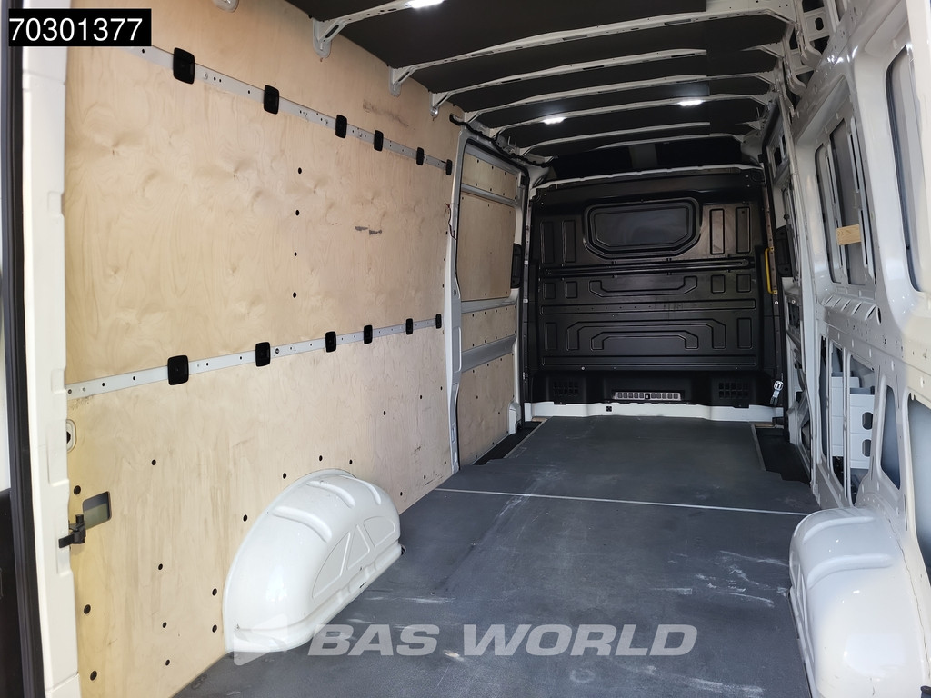 Volkswagen Crafter 177pk Dubbele Schuifdeur Automaat L4H3 Trekhaak ACC Airco Camera Parkeersensoren Standkachel Euro6 L4 Airco Trekhaak 8