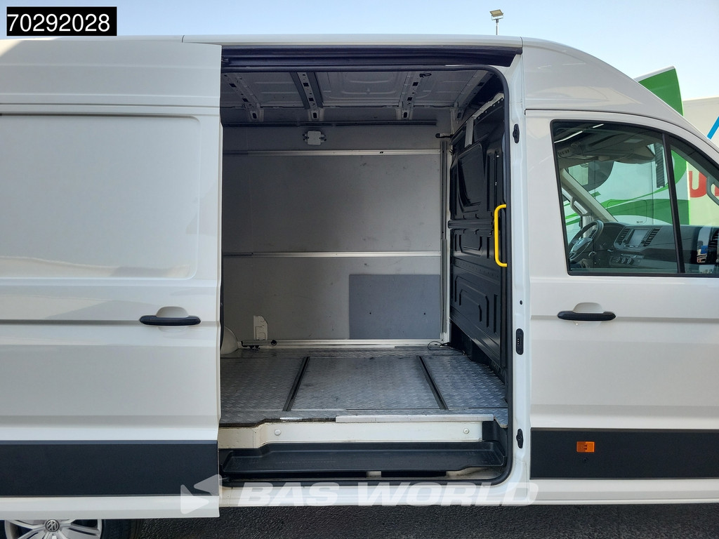 Volkswagen Crafter 177pk L3H3 Navi Airco Cruise Camera Parkeersensoren Euro6 L2H2 12m3 Airco Cruise control 7