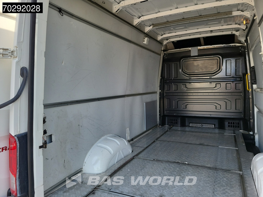 Volkswagen Crafter 177pk L3H3 Navi Airco Cruise Camera Parkeersensoren Euro6 L2H2 12m3 Airco Cruise control 8