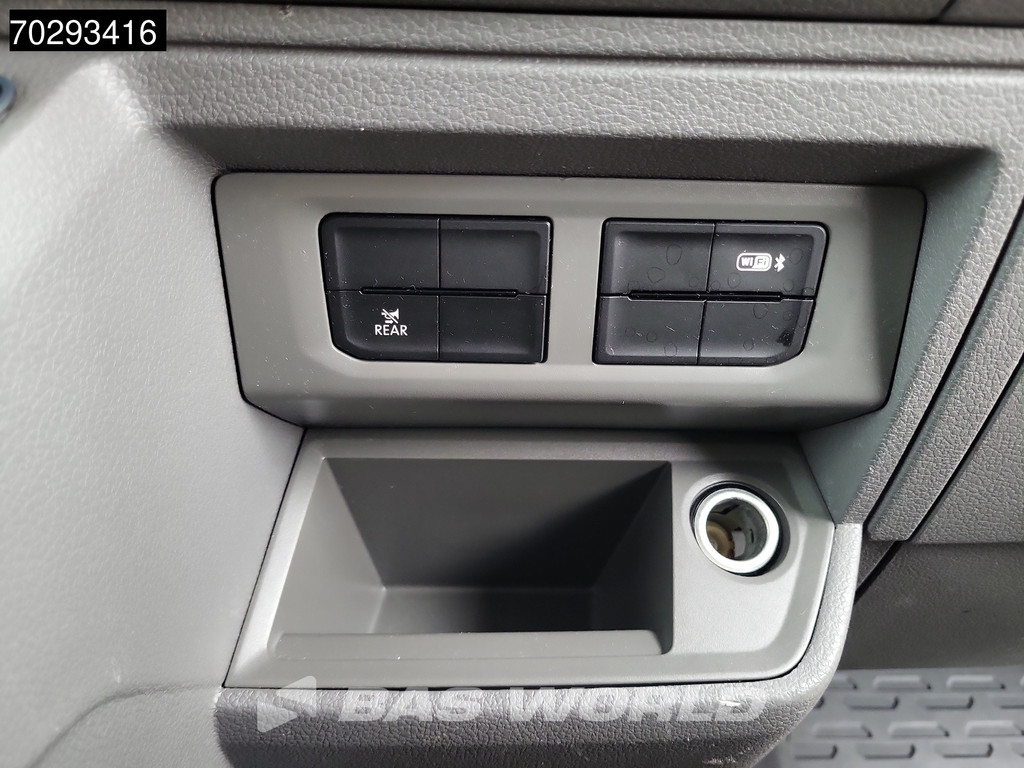 Volkswagen E-Crafter 136pk Electric 115km WLTP 35,8kWh L3H3 Automatic LED Navi Airco Cruise Parking Sensors Camera L2H2 12m3 Airco Cruise control 18