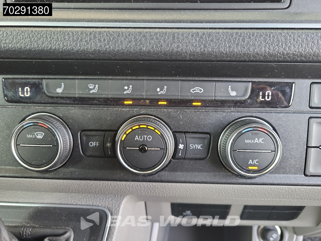 Volkswagen E-Crafter 136pk Elektrisch 115 WLTP 35,8 kWH LED Navi Airco Cruise Camera Parkeersensoren 12m3 Airco Cruise control 14