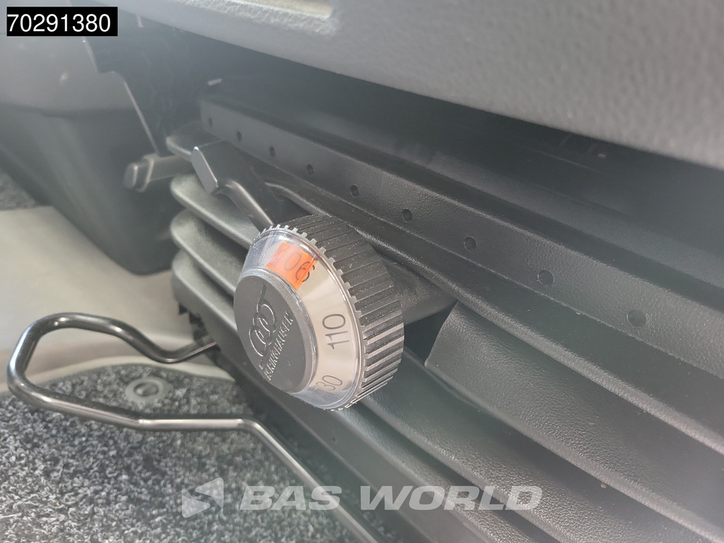 Volkswagen E-Crafter 136pk Elektrisch 115 WLTP 35,8 kWH LED Navi Airco Cruise Camera Parkeersensoren 12m3 Airco Cruise control 20