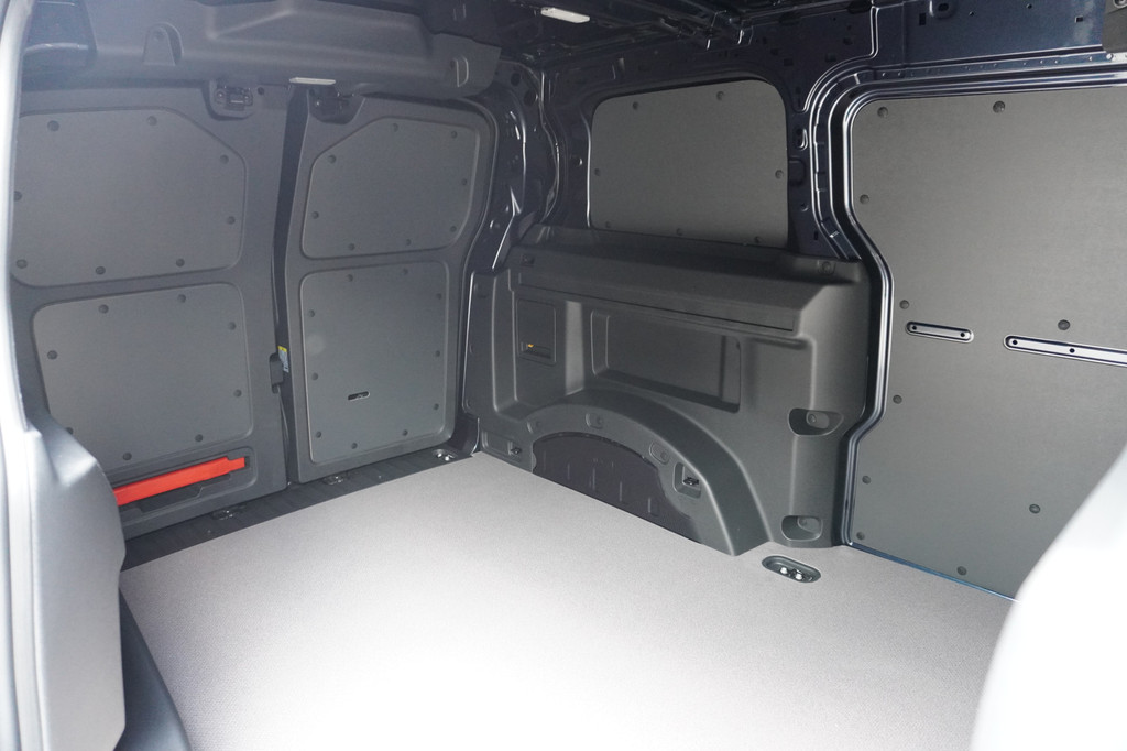 Volkswagen ID. Buzz Cargo ID. Buzz Cargo 286 pk, Achteruitrijcamera, Comfortstoelen met armleuning, Navigatie, Achterdeuren zonder ruit, Trekhaak, Warmtepomp 9