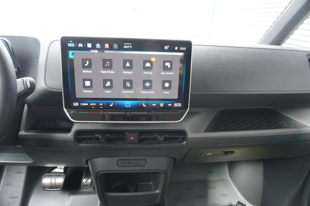 Volkswagen ID. Buzz Cargo ID. Buzz Cargo 340 pk 4-Motion Bulli Edition, Achteruitrijcamera, Bijrijdersstoel, Navigatie, Achterdeuren zonder ruit, Warmtepomp 14