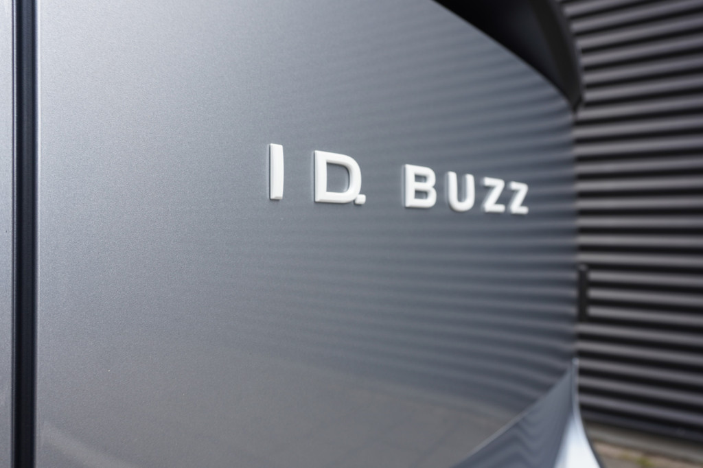Volkswagen ID. Buzz Cargo ID. Buzz Cargo 340 pk 4-Motion Bulli Edition, Achteruitrijcamera, Bijrijdersstoel, Navigatie, Achterdeuren zonder ruit, Warmtepomp 7