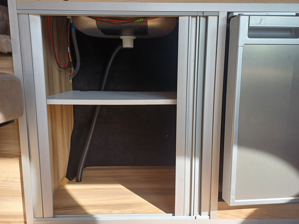 Volkswagen KOMBI 2.0 TDI CAMPER/HEFDAK/LUIFEL/KOELKAST/AIRCO/MPFCAMPERS 12