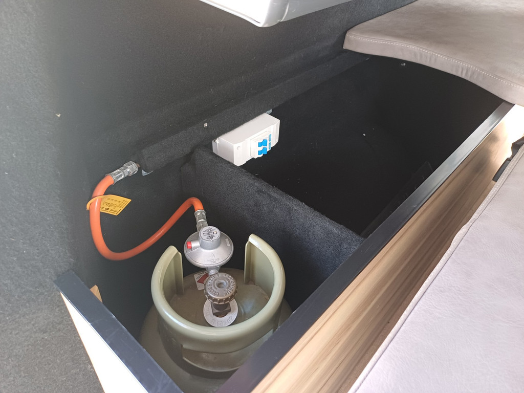 Volkswagen KOMBI 2.0 TDI CAMPER/HEFDAK/LUIFEL/KOELKAST/AIRCO/MPFCAMPERS 19